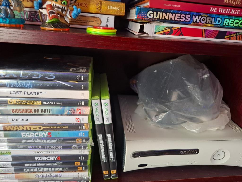Xbox 360 met games, Spelcomputers en Games, Spelcomputers | Xbox 360, Ophalen, Met 1 controller, Met games