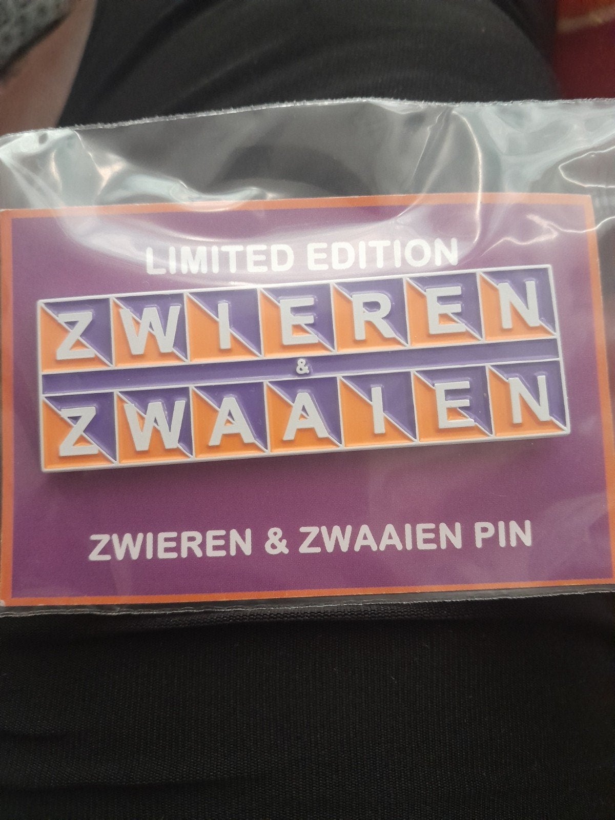 zwieren zwaaien pin, Verzamelen, Speldjes, Pins en Buttons, Ophalen of Verzenden, Nieuw