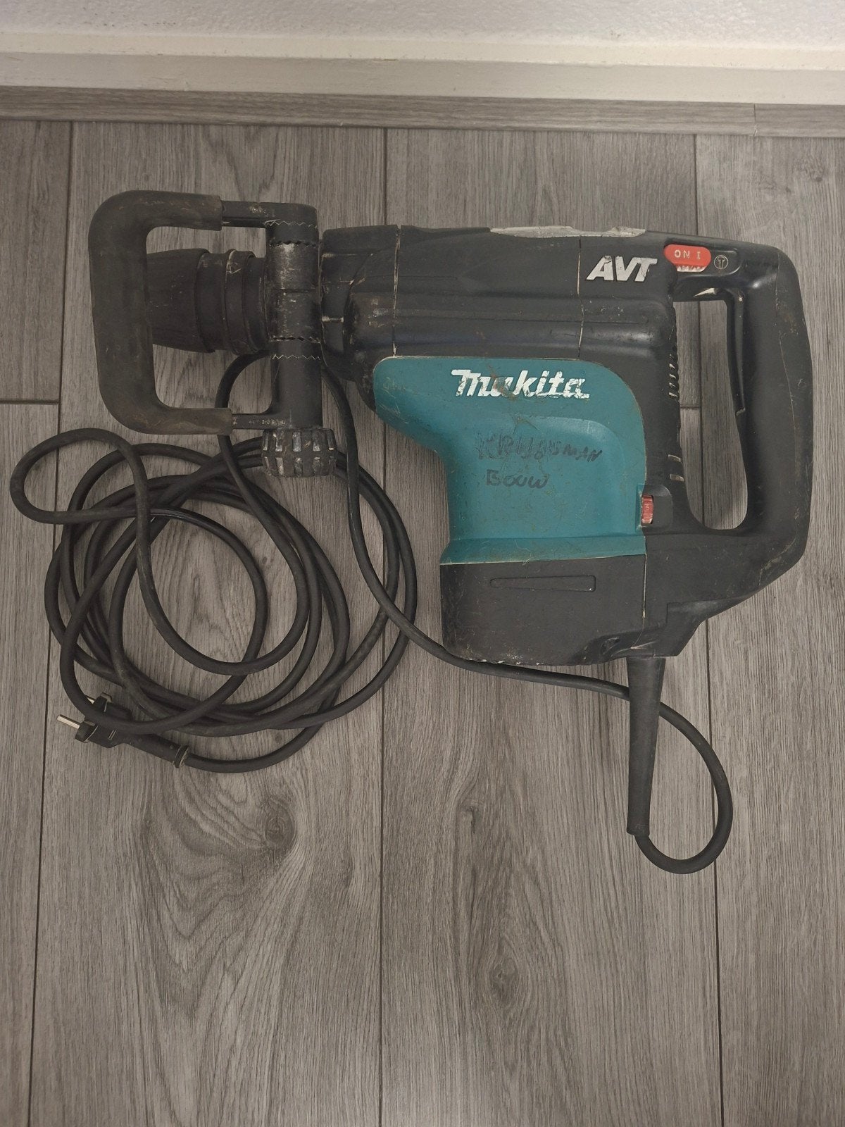 Makita HR4510C Boor- en Breekhamer met AVT, Doe-het-zelf en Verbouw, Gereedschap | Boormachines, Ophalen of Verzenden