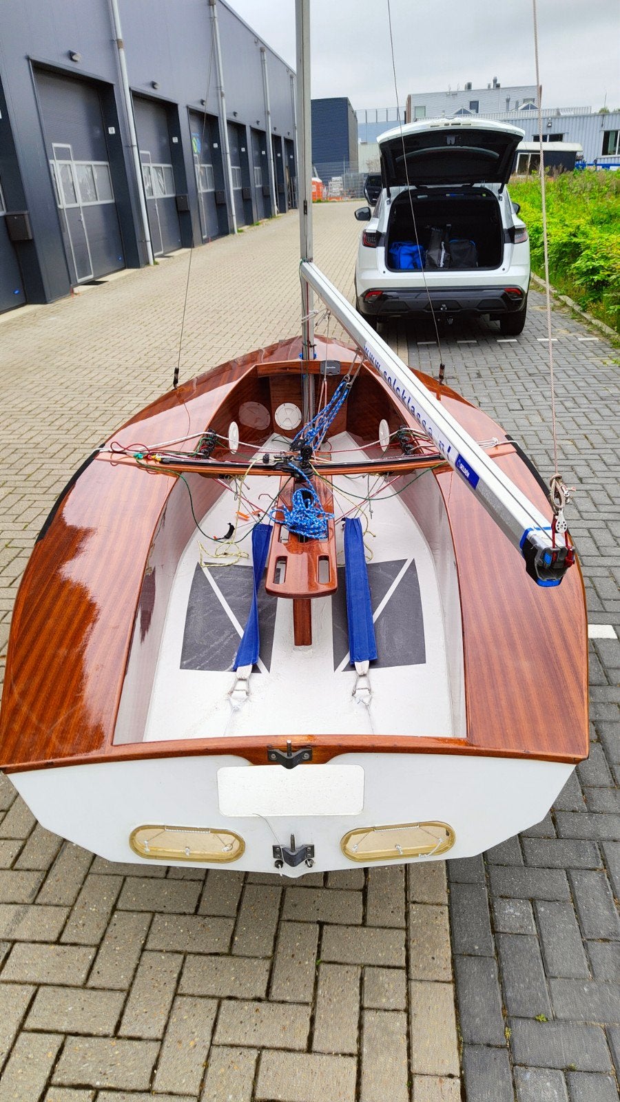 Bergner Solo 563 kunstof romp met houten dek, Watersport en Boten, Open zeilboten, Ophalen, Solo, Dekzeil