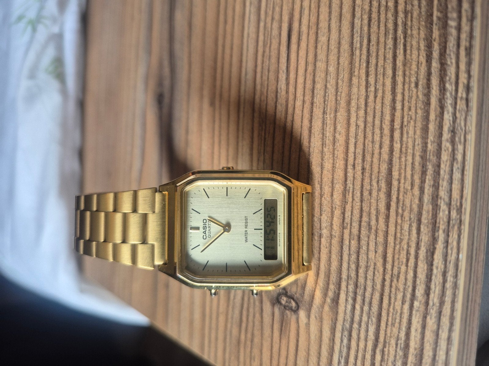 Casio AQ-230 Goudkleurig Horloge - Vintage Stijl, Ophalen of Verzenden