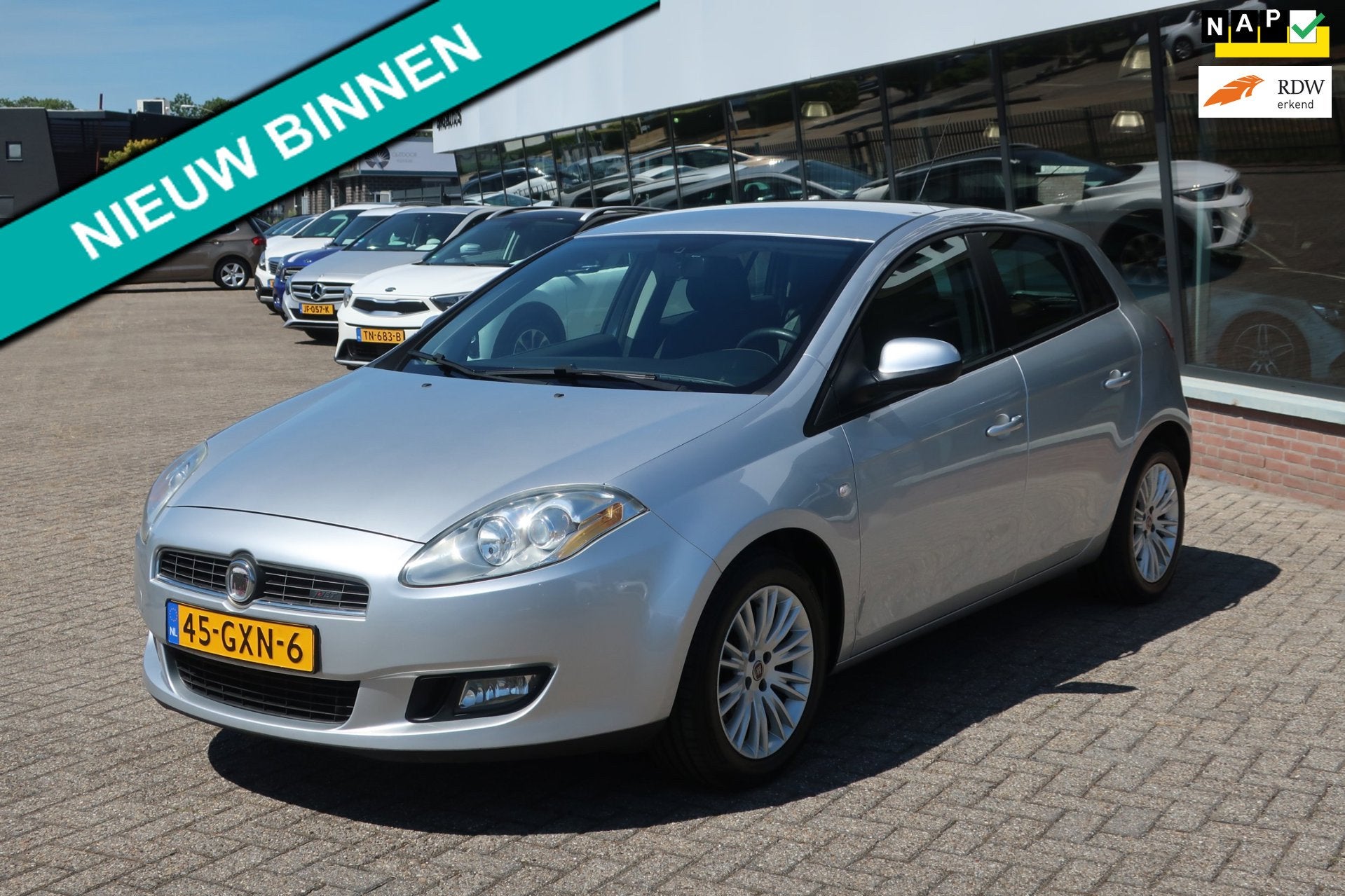 Fiat Bravo 1.4 T-Jet Corporate. LMV_Climate.C_PDC_CRUISE., Auto's, Fiat, Voorwielaandrijving, Gebruikt, Zwart, 4 cilinders