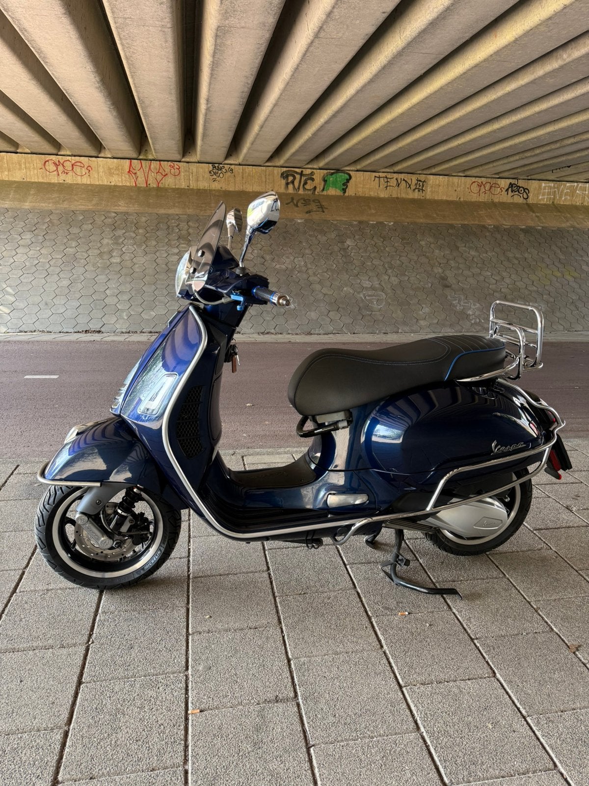 Vespa gts 300 250 hpe akrapovic uitlaat demper origineel, Motoren, Ophalen of Verzenden