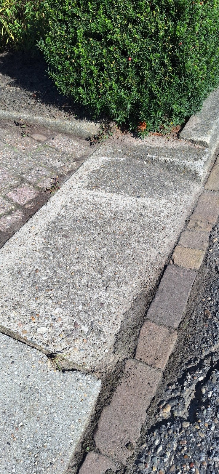 Betonnen inritbanden, Ophalen, Overige materialen, Gebruikt, Overige typen