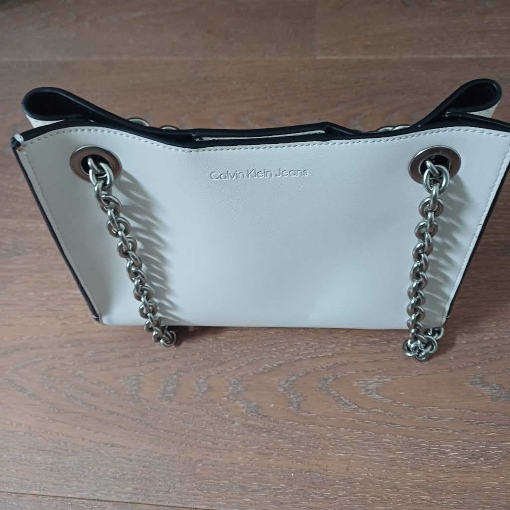 Calvin klein handtas zo goed als nieuw, Ophalen, Zo goed als nieuw, Zwart, Handtas