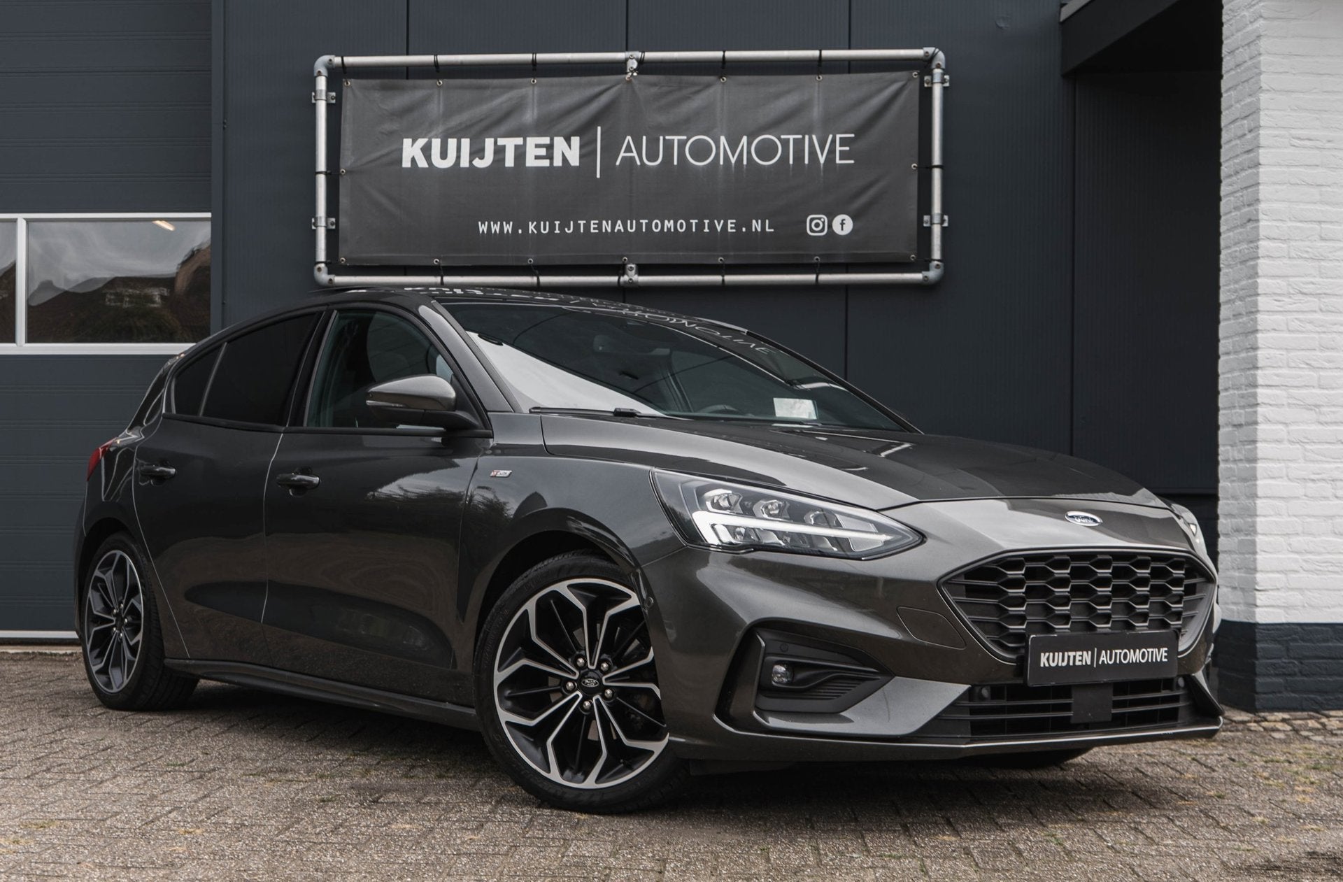 Ford Focus 1.0 EcoBoost ST Line / LED / Pano / HUD / Winter, Auto's, Gebruikt, Bedrijf, Handgeschakeld, 3 cilinders
