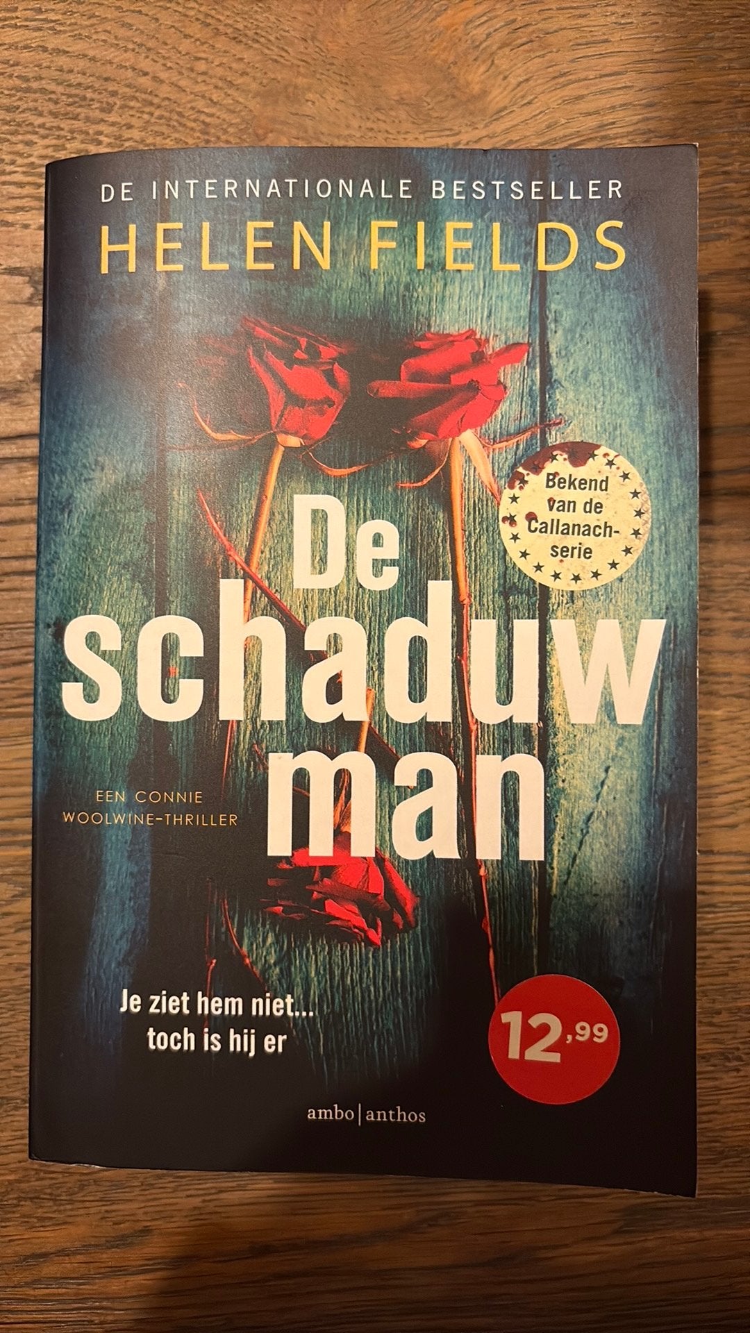 Helen Fields - De schaduwman, Ophalen of Verzenden, Zo goed als nieuw, Helen Fields
