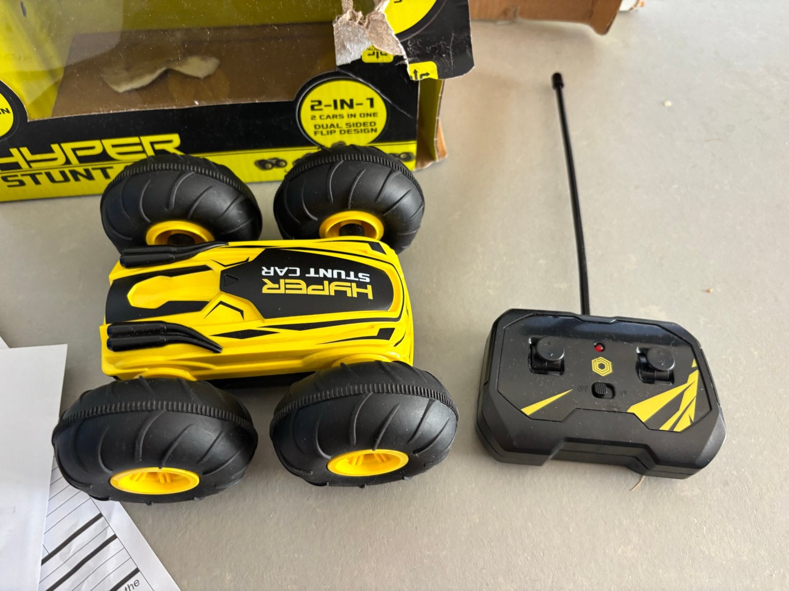 Hyper Stunt Car 2-in-1 RC auto - Geel/Zwart bestuurbare auto, Ophalen of Verzenden, Zo goed als nieuw, Overige typen