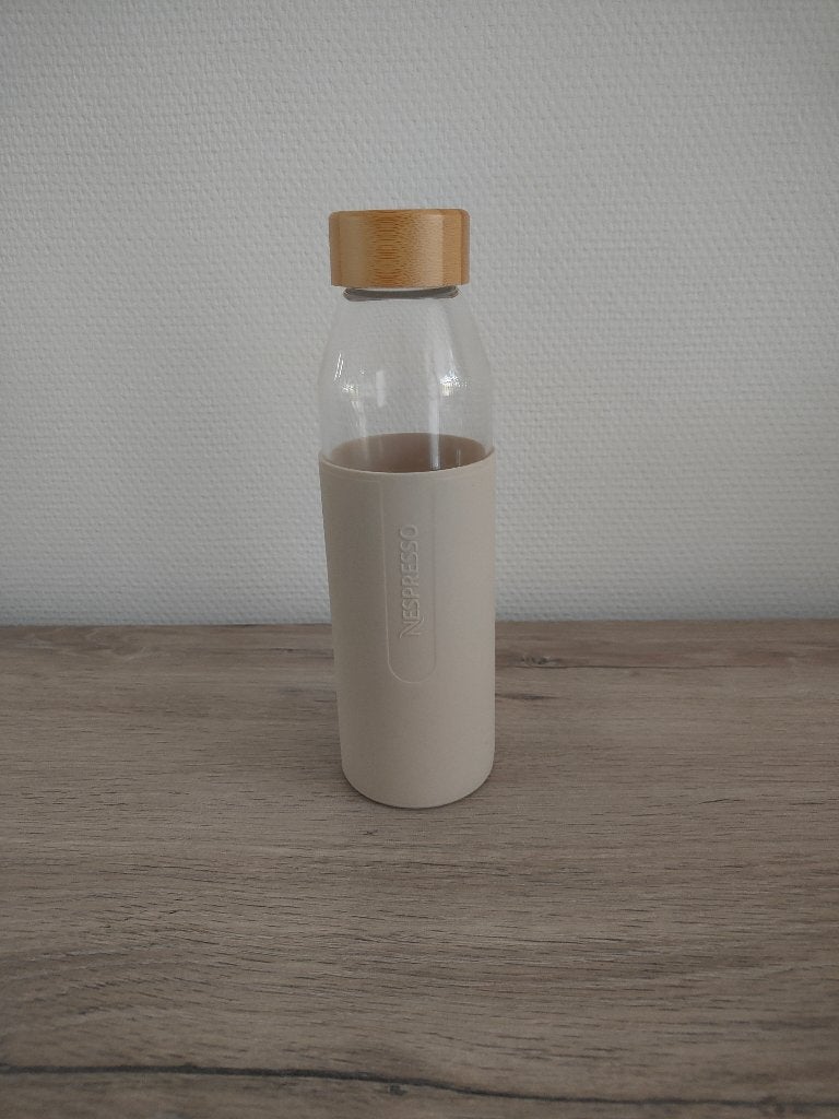Nespresso waterfles, Verzamelen, Merken en Reclamevoorwerpen, Ophalen of Verzenden, Zo goed als nieuw, Gebruiksvoorwerp