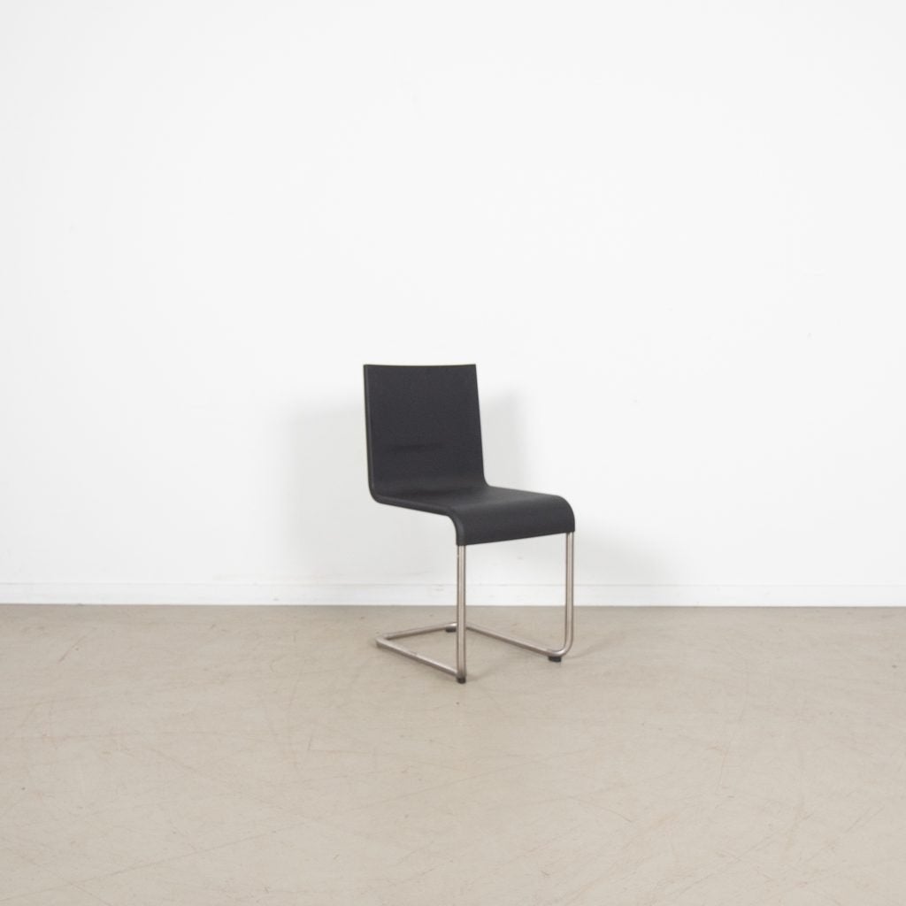 Vitra .05 Stoel Zwart Kunststof - RVS