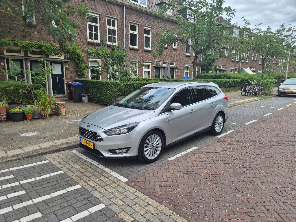 Ford Focus 1.0 Ecoboost 125pk 2018 Grijs, Auto's, Navigatiesysteem, Origineel Nederlands, Handgeschakeld, 1216 kg