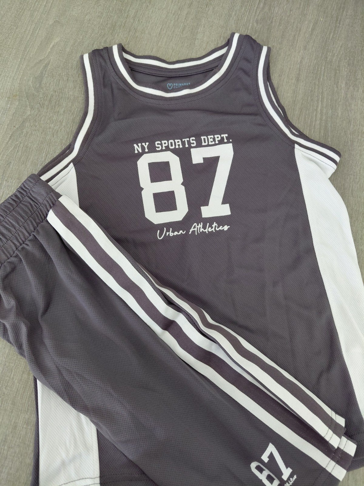 Basketbal tenue maat 146 - Nieuw en ongedragen, Ophalen of Verzenden