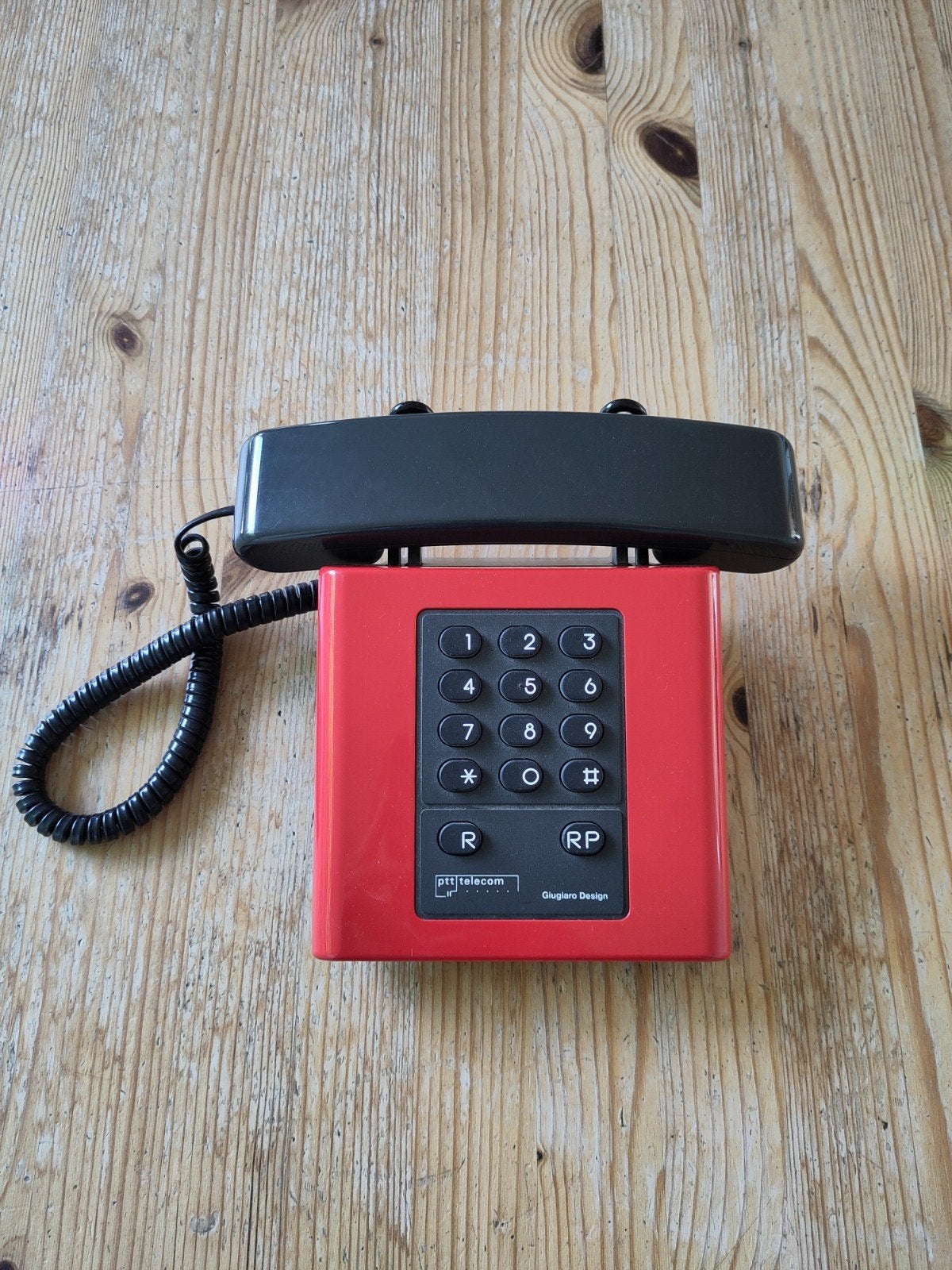 Vintage PTT Telecom Giugiaro Design Telefoon Rood, Telecommunicatie, Ophalen of Verzenden, Gebruikt