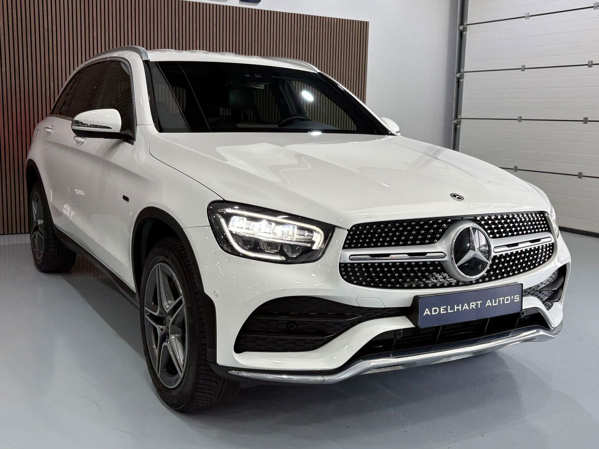 Mercedes-Benz GLC-klasse 300e 4MATIC Business Solution AMG /, Auto's, Automaat, Gebruikt, Zwart, 4 cilinders