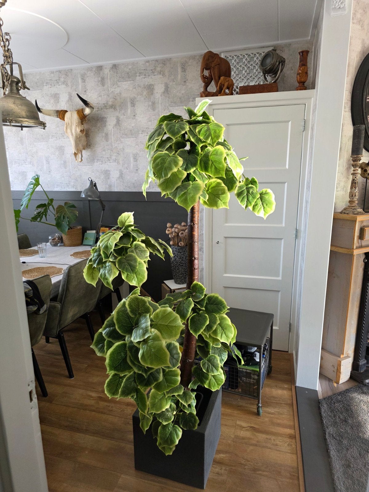 Grote kunstboom met pot, Ophalen, Met pot of vaas, Kunstplant, Kunststof