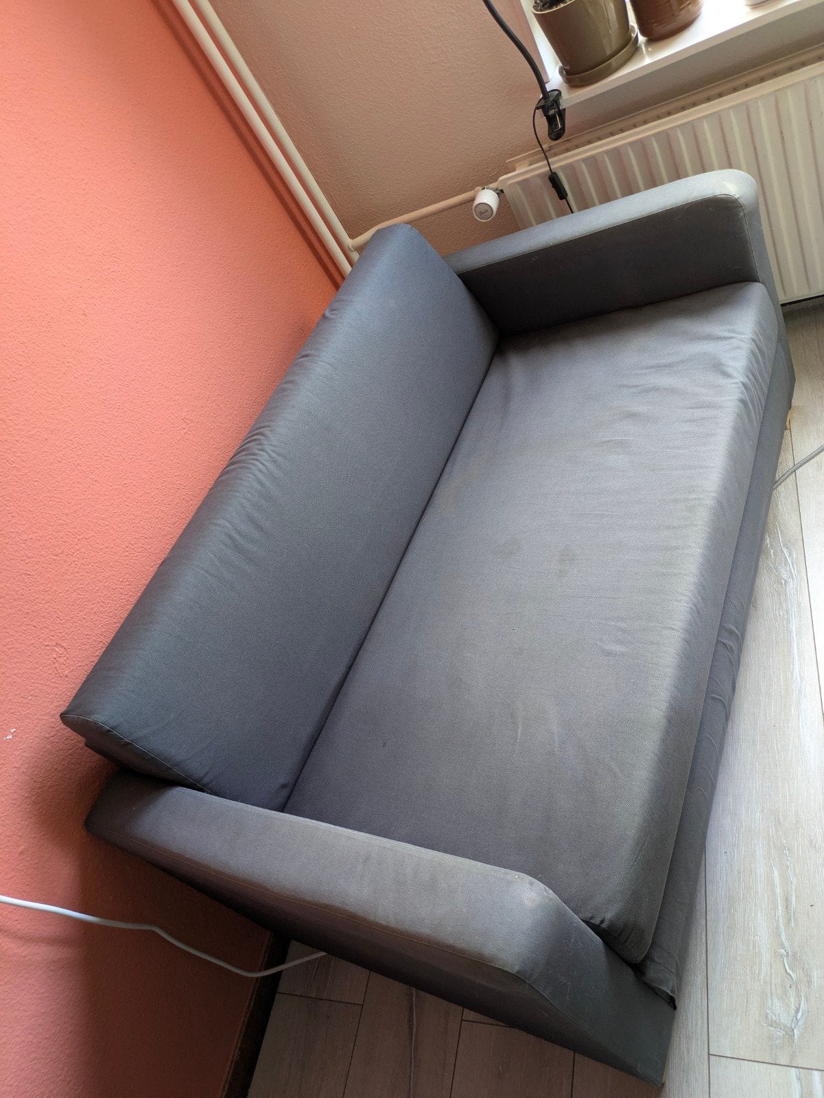 Comfortabele blauw/grijze tweepersoonsbank, Huis en Inrichting, Banken | Bankstellen, Ophalen, Gebruikt, Modern, Functioneel, 150 tot 200 cm