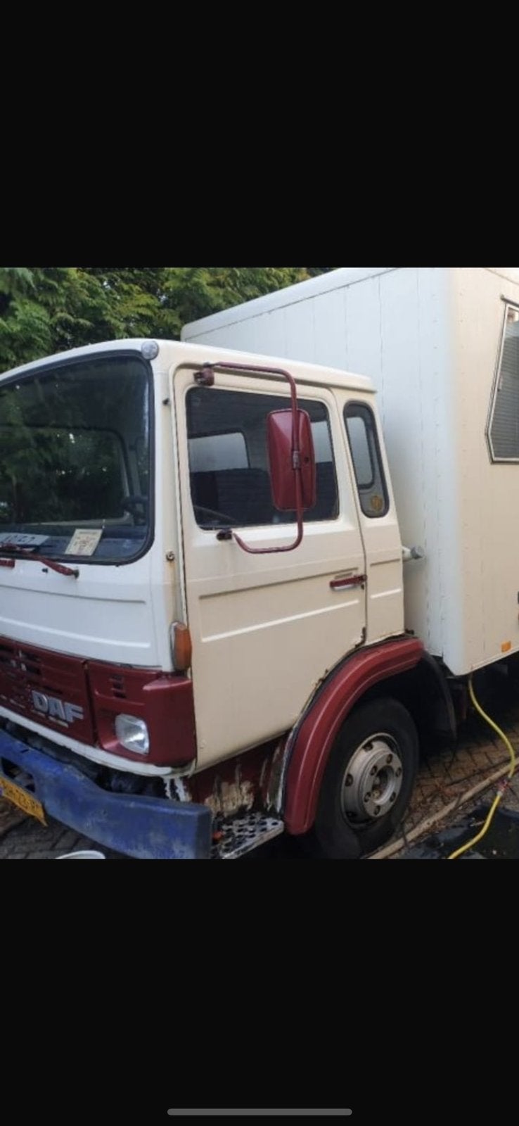 Daf 1100 bakwagen export steelsprings, Ophalen