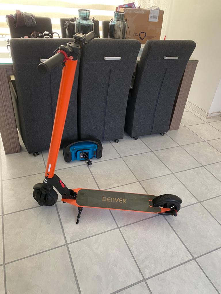 Elektrische step zonder lader, Fietsen en Brommers, Steps, Ophalen of Verzenden, Zo goed als nieuw, Elektrische step (E-scooter)
