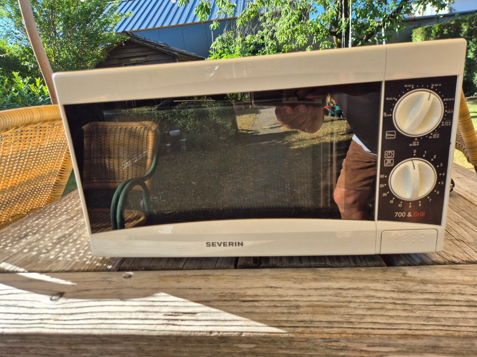 Severin combimagnetron met Grill - Wit, 700W, Ophalen, Combimagnetron, Gebruikt, Grill