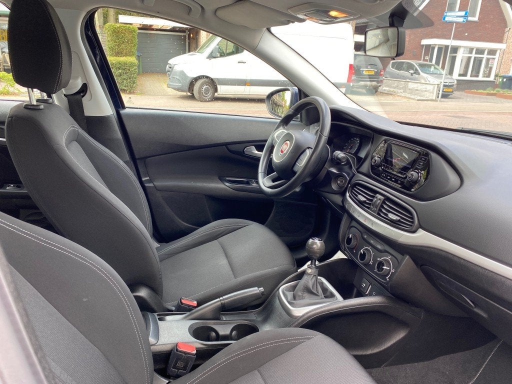 Fiat TIPO 1.4 16V POP / AIRCO / ELEK. RAMEN / RADIO / USB-AU, Auto's, Fiat, Voorwielaandrijving, Gebruikt, Euro 6, Blauw