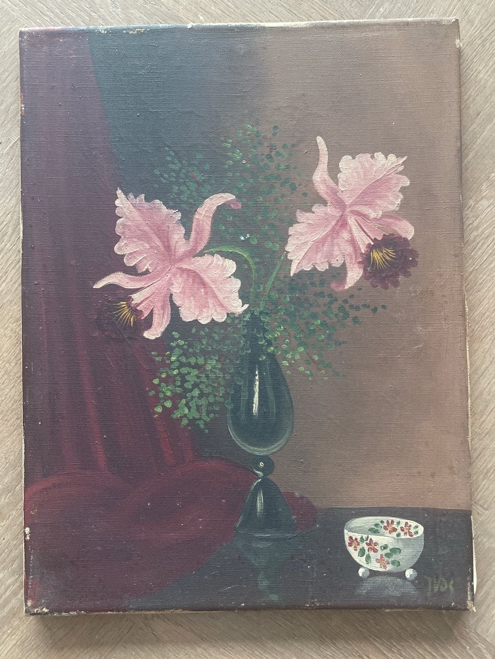 Schilderij met roze orchideeën in vaas - JVOS, Antiek en Kunst, Bloemen, Doek, Ophalen of Verzenden, Gesigneerd
