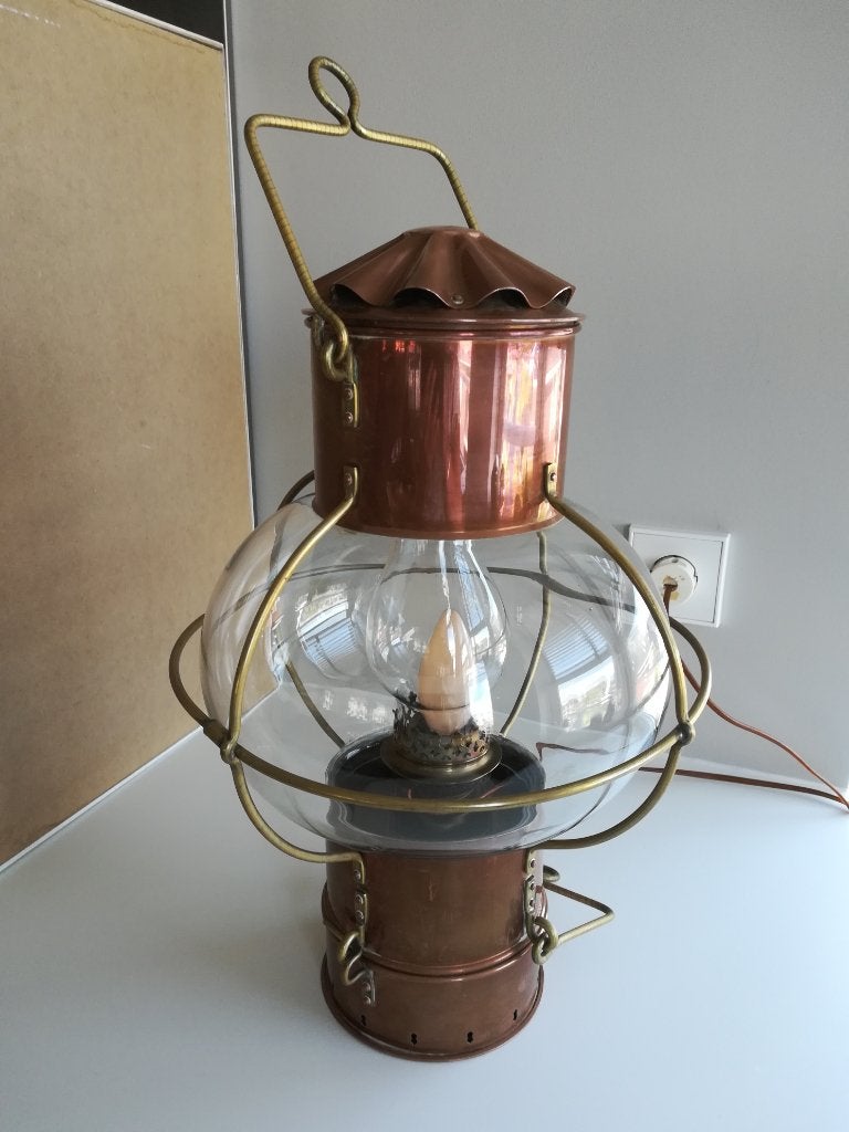 Antieke koperen scheepslamp / lantaarn, Ophalen