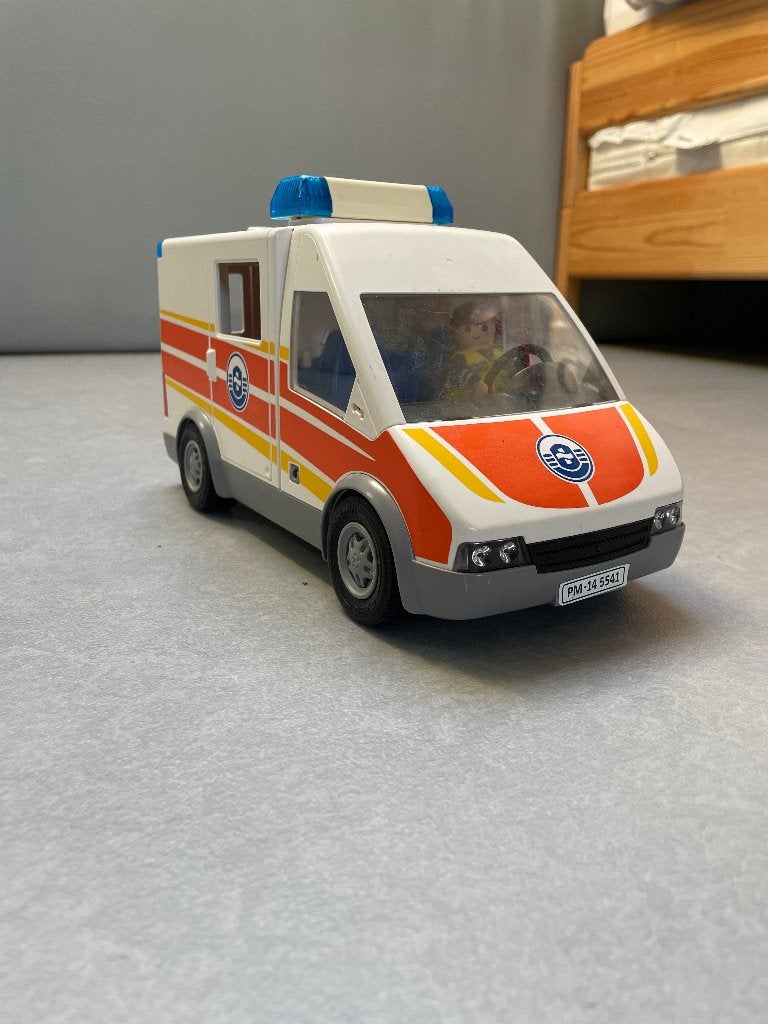 Playmobil ambulance met poppetje en schuifbed, Ophalen, Gebruikt, Complete set, Voertuig