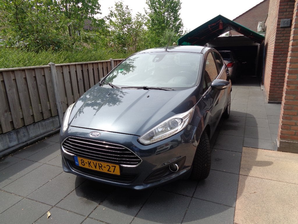 Ford Fiësta 1.0 74KW/100PK 5D 2013 Grijs, Voorwielaandrijving, Euro 5, Stof, 40 €/maand
