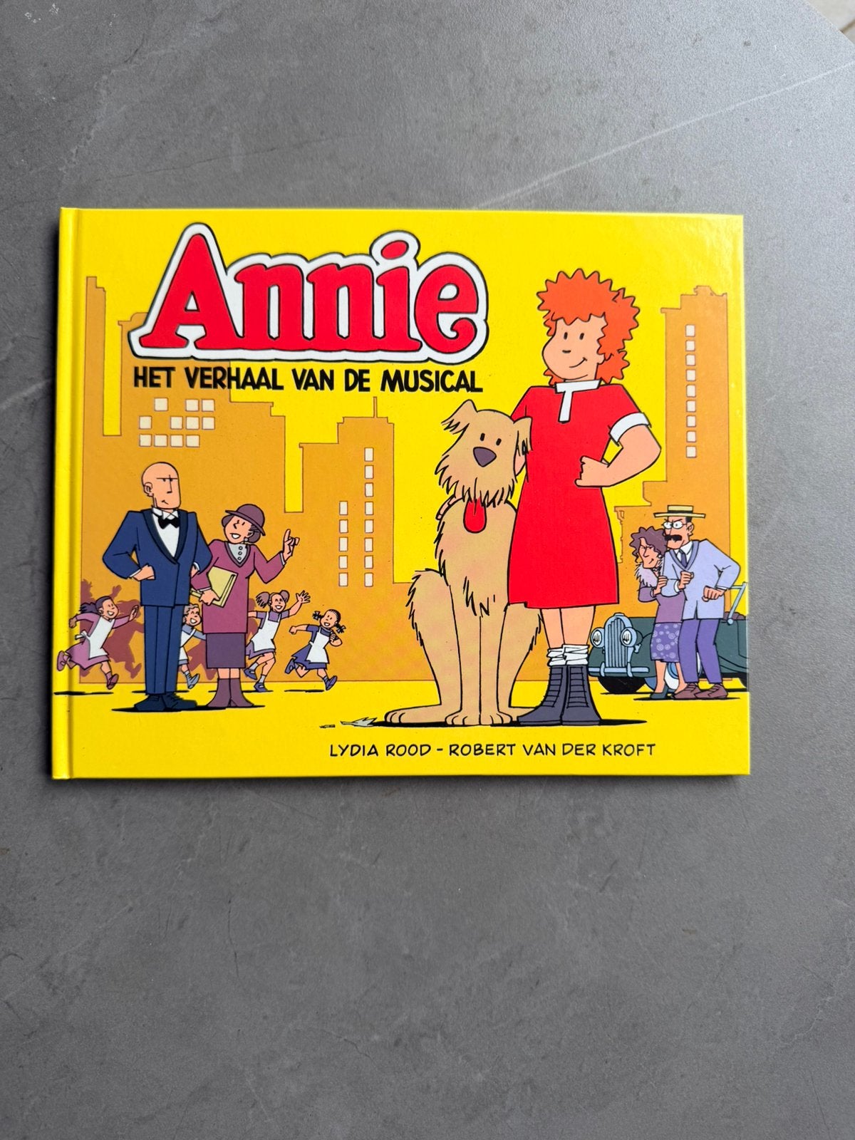 Annie het verhaal van de musical, Ophalen of Verzenden, Zo goed als nieuw, Sprookjes