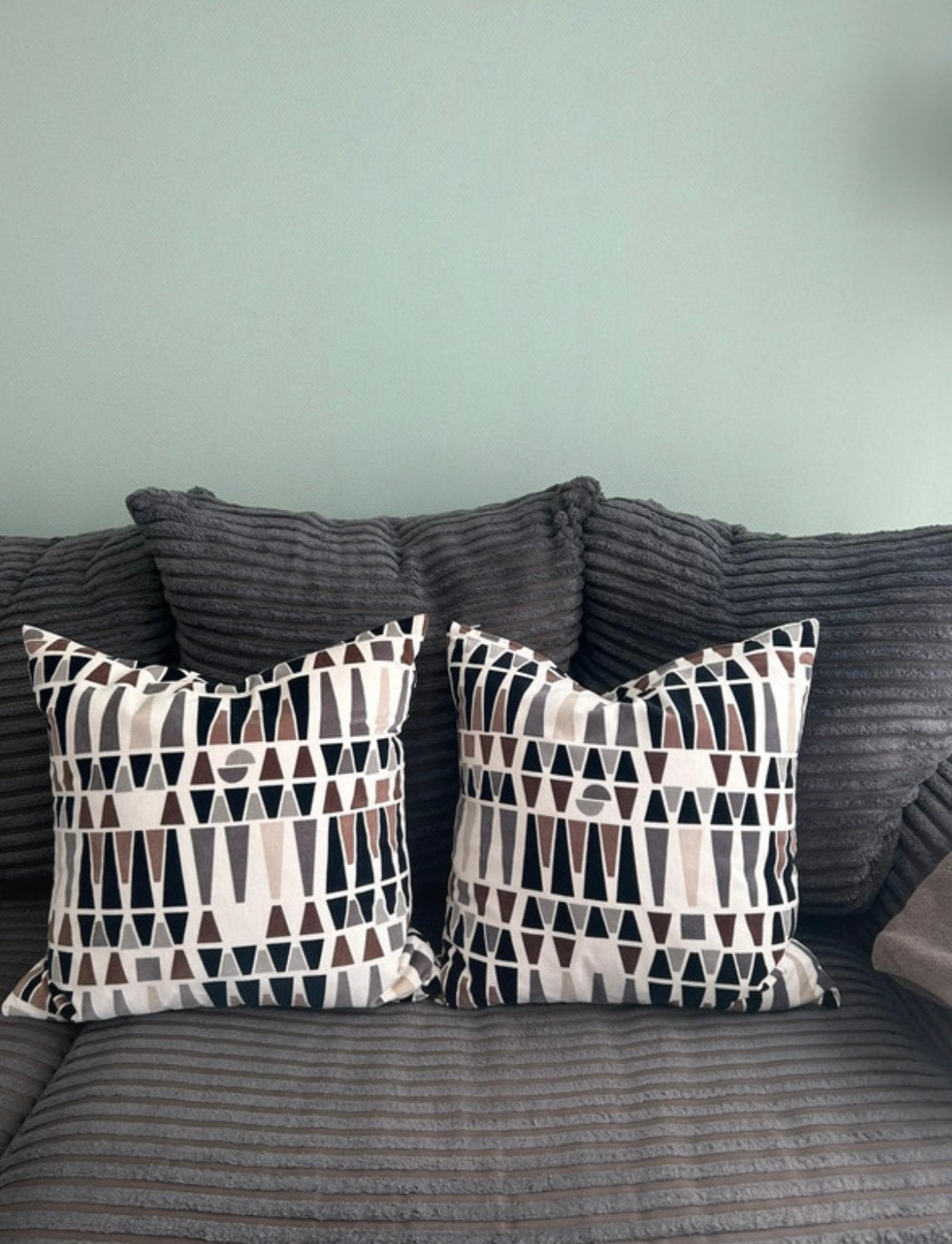 Nieuwe sierkussens met print, Huis en Inrichting, Woonaccessoires | Kussens, Ophalen of Verzenden, Zo goed als nieuw, Vierkant