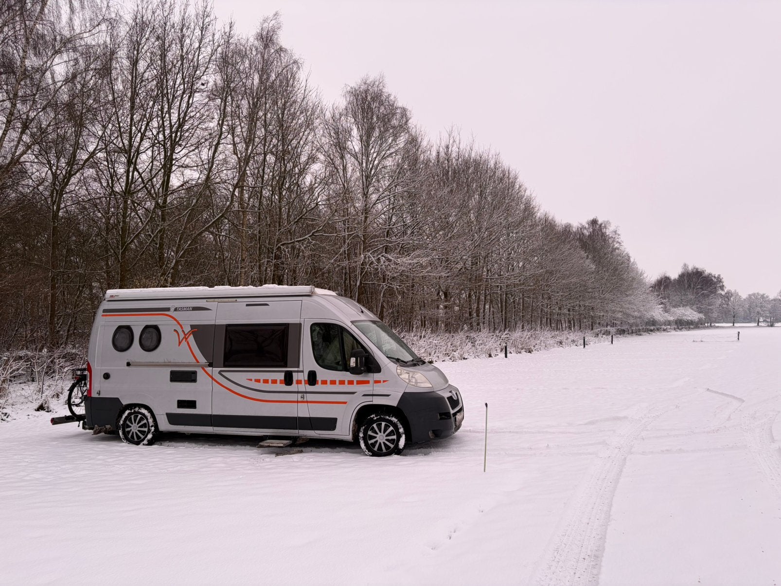 Tasman JWG buscamper | lengtebedden | inclusief stalling, Caravans en Kamperen, Campers, Buscamper of Camperbus, Ringverwarming