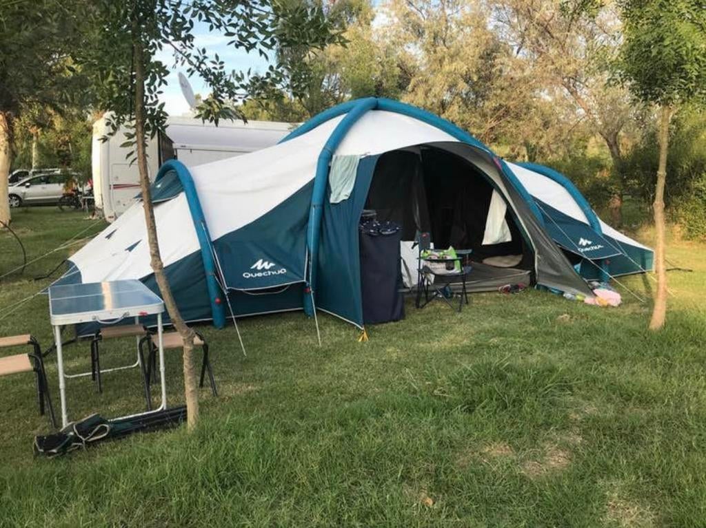 Quechua AIR SECONDS 8.4 FRESH&BLACK opblaasbare tent, Caravans en Kamperen, Tenten, Ophalen, Gebruikt, Meer dan 6