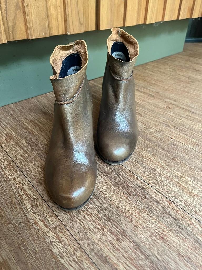 Nieurwe humanoid schoenen maat 38, Kleding | Dames, Schoenen, Ophalen of Verzenden, Zo goed als nieuw, Sneakers of Gympen