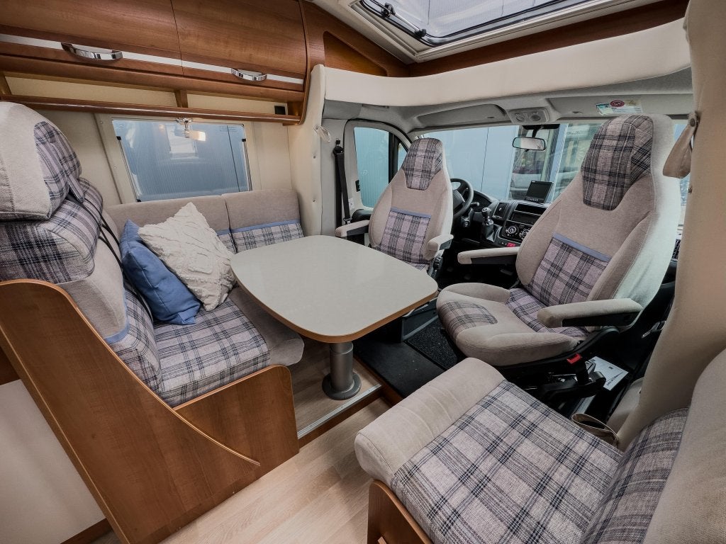 Rapido 666F van Eerste eigenaar, Caravans en Kamperen, Fiat, Tot en met 2, Bedrijf, Rapido