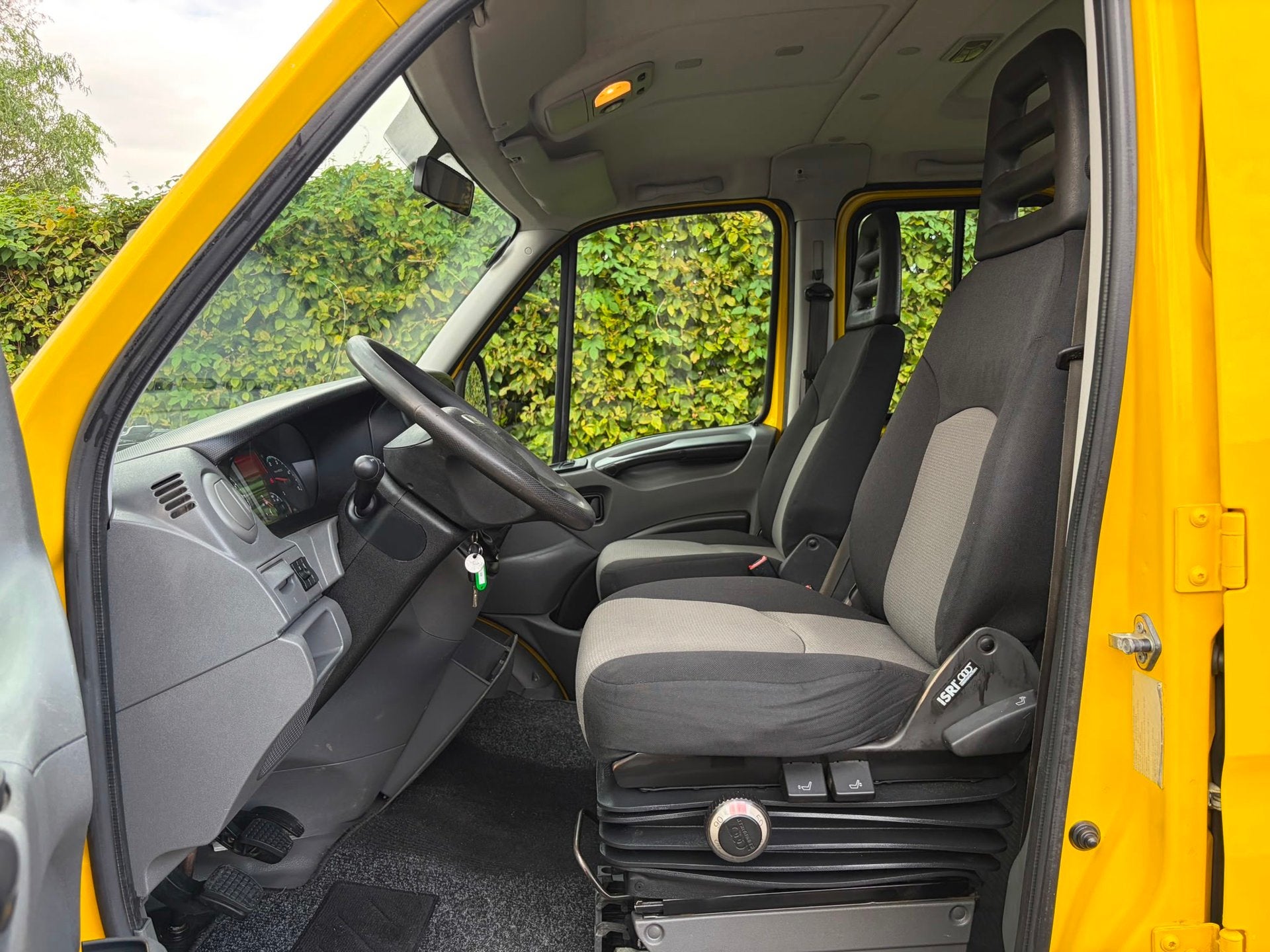 Iveco Daily 35C17 3.0 BE Trekker Dubbele cabine 10T N1 | Air, Auto's, Euro 5, Gebruikt, Zwart, 4 cilinders
