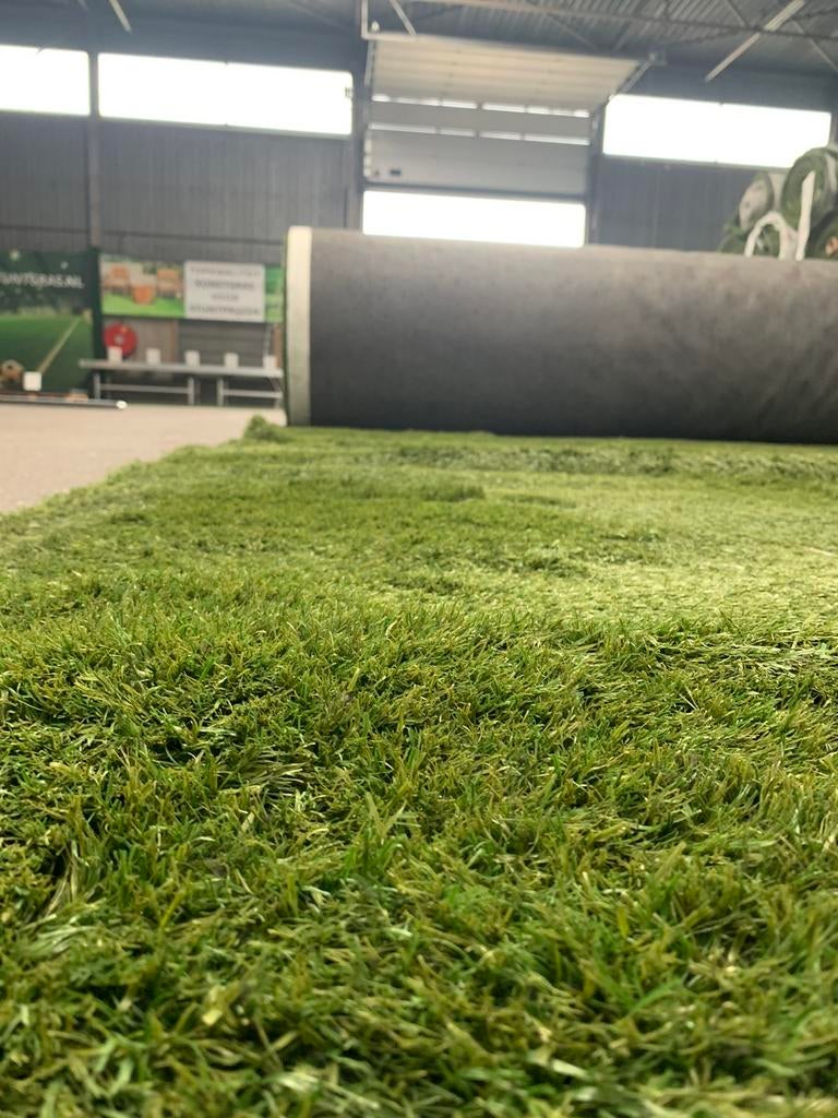 Volle Rol Kunstgras! 256m2 (4m x 64m) €1350,-, Tuin en Terras, Gras en Kunstgras, Kunstgras, Ophalen of Verzenden, Zo goed als nieuw