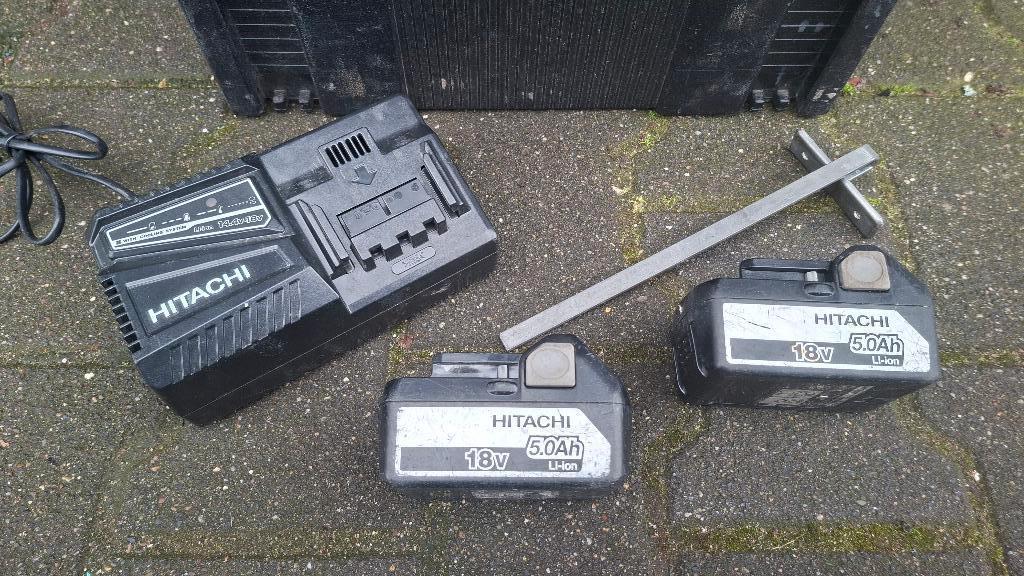Hitachi / Hikoki C18DBAL accu cirkelzaag zaagmachine, ,, Ophalen of Verzenden, Zo goed als nieuw, ,