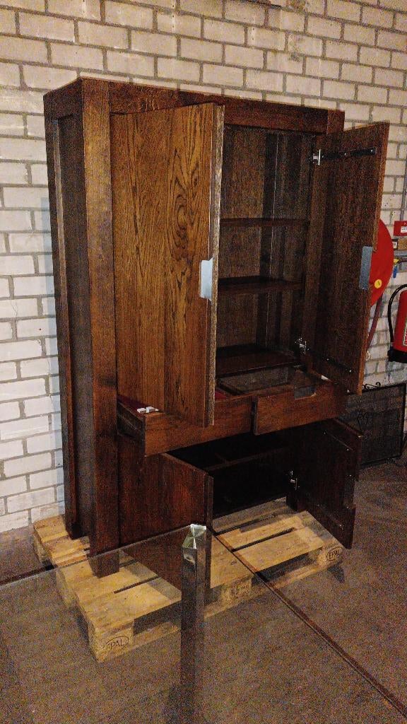 Donkere kast – 110 179 40 cm (4 deuren + lades), Huis en Inrichting, Kasten | Buffetkasten, Ophalen, Gebruikt, Klassiek, Eikenhout