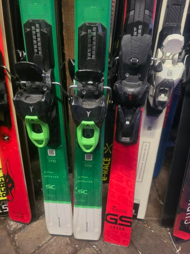 ATOMIC REDSTER SC SLALOM CARVER, 160 tot 180 cm, Ophalen of Verzenden, Zo goed als nieuw, Carve