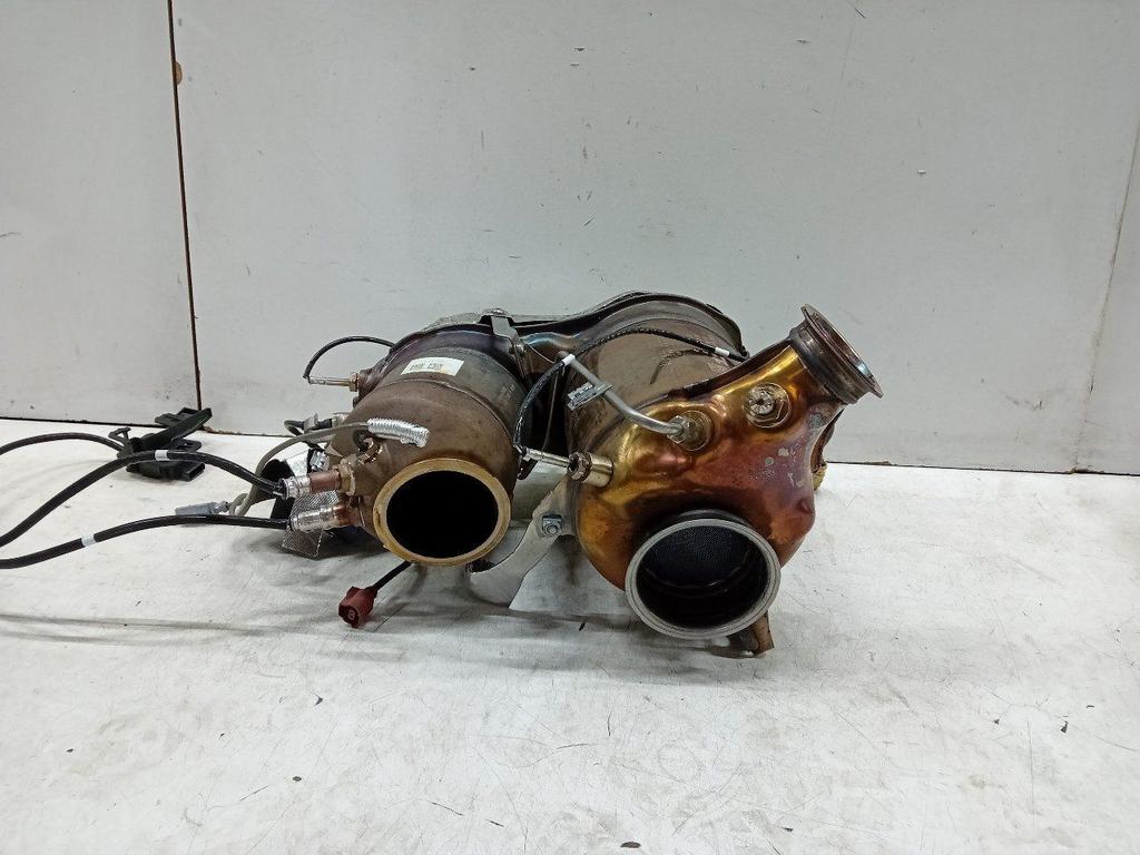 Roetfilter Volkswagen Golf, Auto-onderdelen, Uitlaatsystemen, Onderdelen@venauto.nl, Van der Ven Autorecycling B.V., Gebruikt