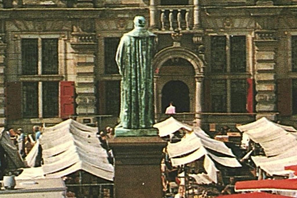 39678 Delft stadhuis Markt Nette oude kaart Onbeschreven, Verzamelen, Ophalen of Verzenden, 1960 tot 1980, Ongelopen, Zuid-Holland