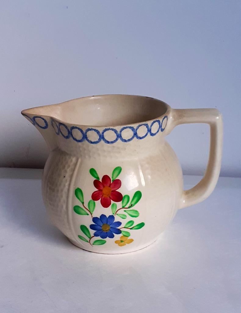 Vintage handbeschilderde schenkkan van Villeroy en Boch, Ophalen