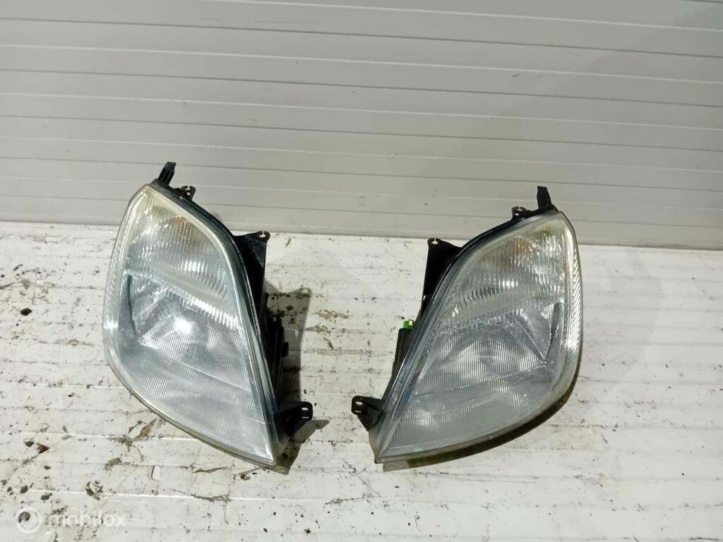 Koplampen Ford Fiesta, Ophalen of Verzenden, Gebruikt
