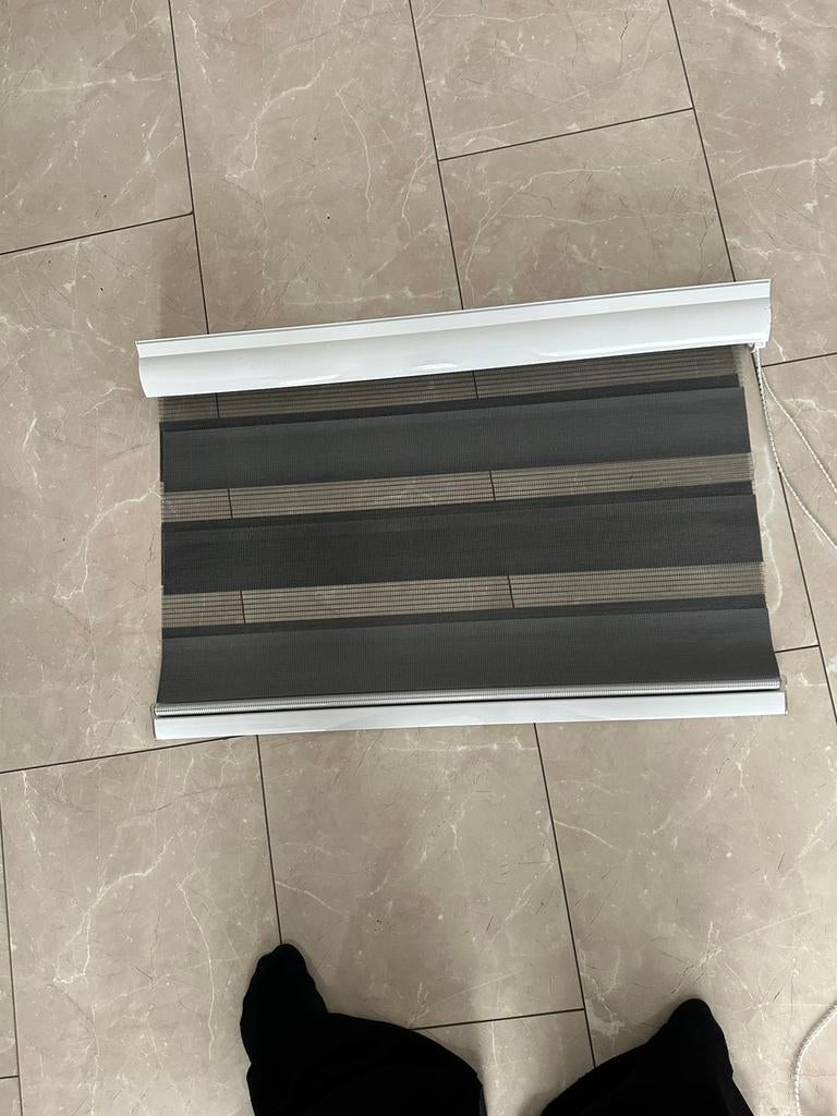 Rolgordijnen te koop, 150 tot 200 cm, Ophalen of Verzenden, Zo goed als nieuw, Grijs