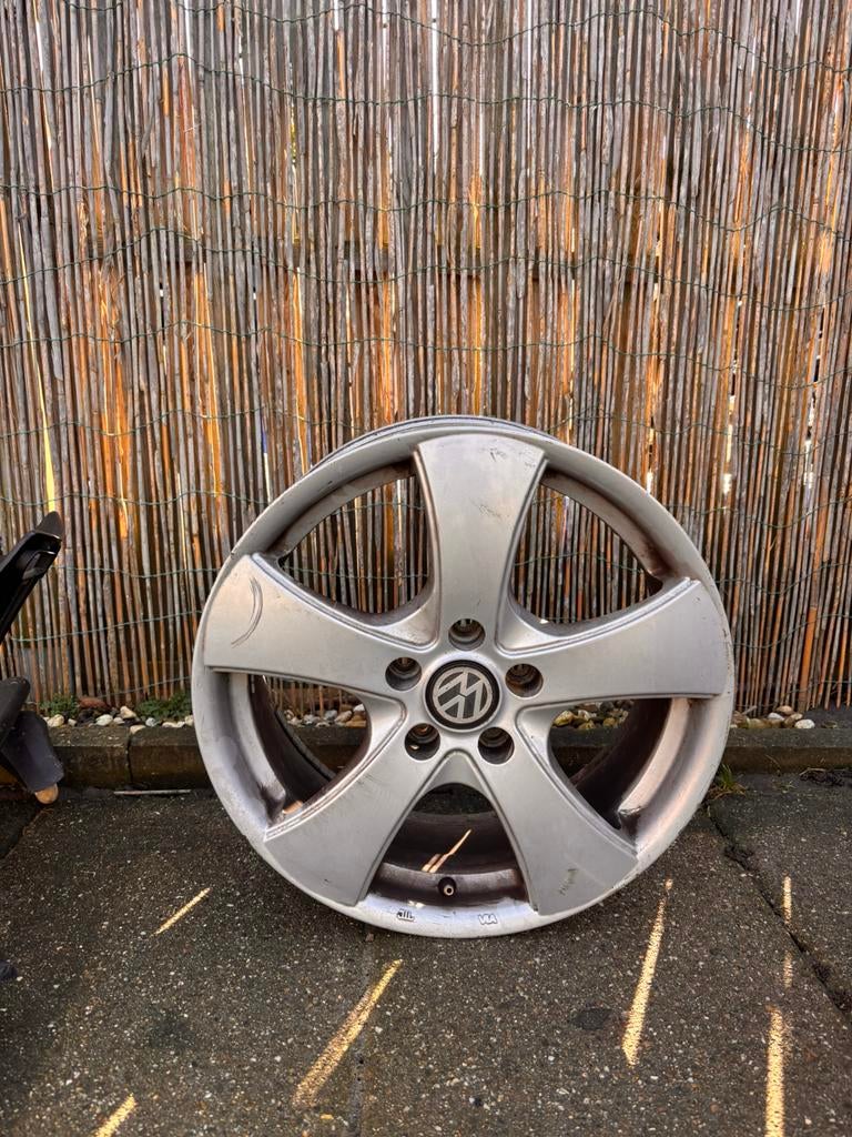 golf velgen 4 stuks, Auto diversen, Wieldoppen, Ophalen of Verzenden, Gebruikt