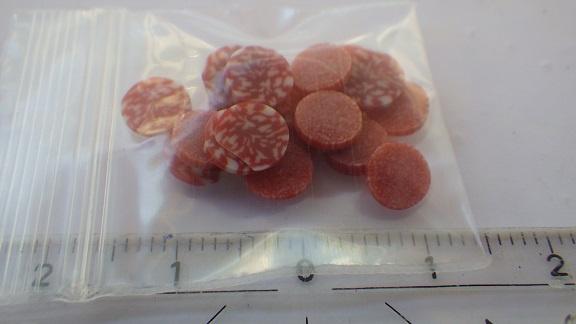 Poppenhuis: Salami Worst, Verzamelen, Poppenhuizen en Toebehoren, Nieuw, Poppenhuis, Ophalen of Verzenden