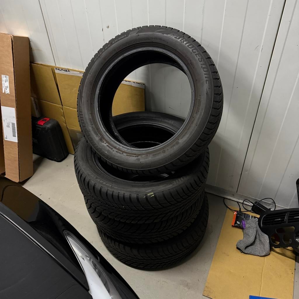16” Inch ZGAN Bridgestone Winterbanden 185/60 r16 Polo Ibiza, Auto-onderdelen, Ophalen, Banden en Velgen, Nieuw, 17 inch