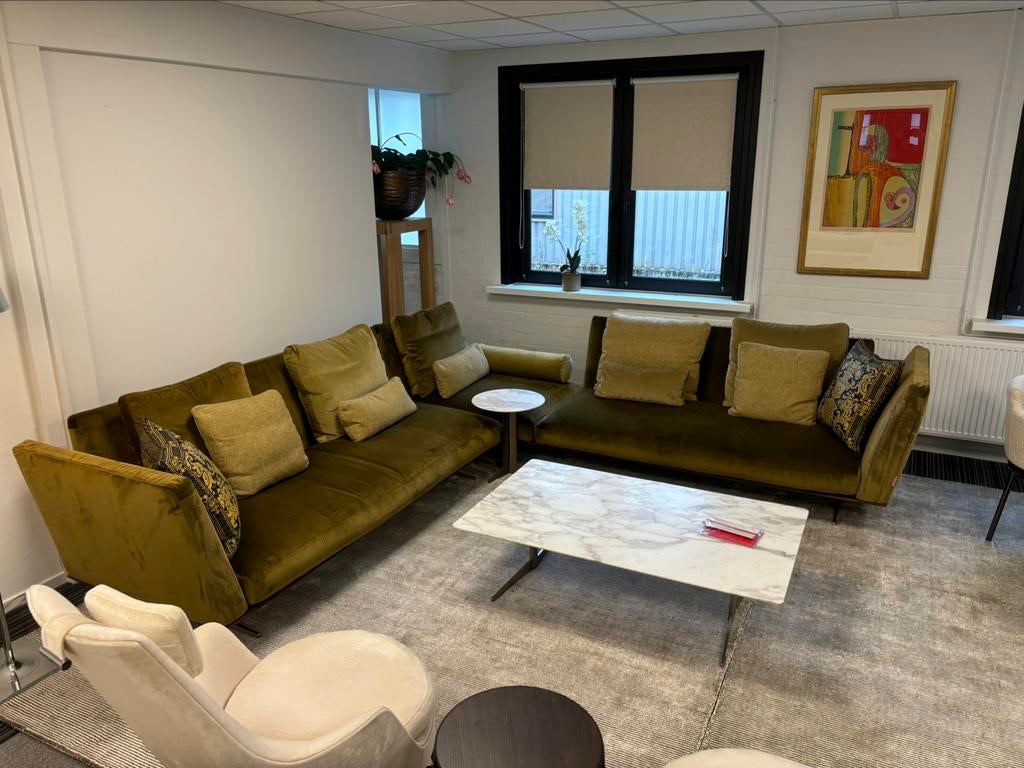 Flexform Evergreen 310x320cm in velvet mosgroen ton sur ton, Huis en Inrichting, Ophalen of Verzenden, 150 cm of meer, Vierpersoons of meer