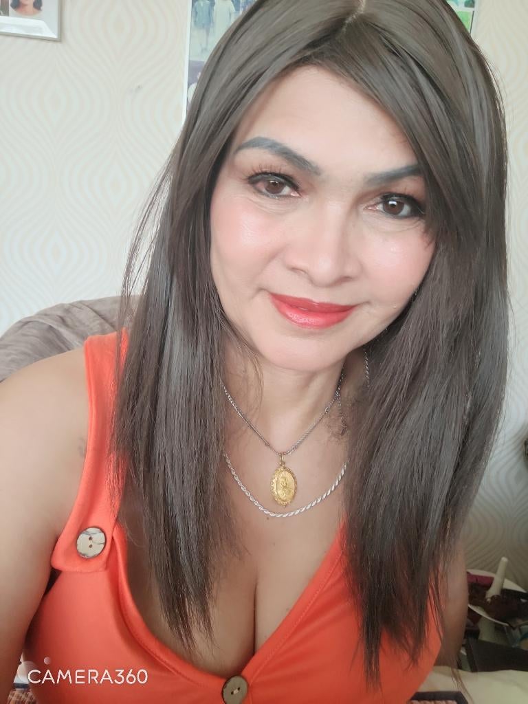 Foto 5 van Saengthong Sukchareun Thaise massage in Maassluis