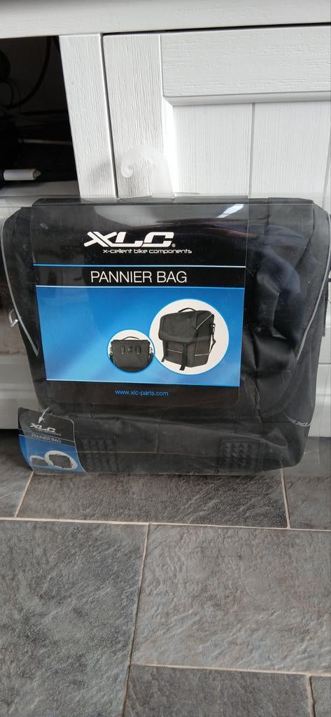 Fietstas. Nieuw in verpakking, zwart, XLC Pannier Bag, Ophalen of Verzenden, Nieuw